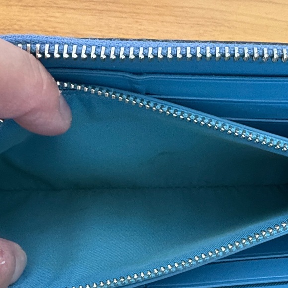 Coach Accordion Zip Slim Wallet Sleeping Rose Print Coated Canvas EUC - Picture 12 of 14